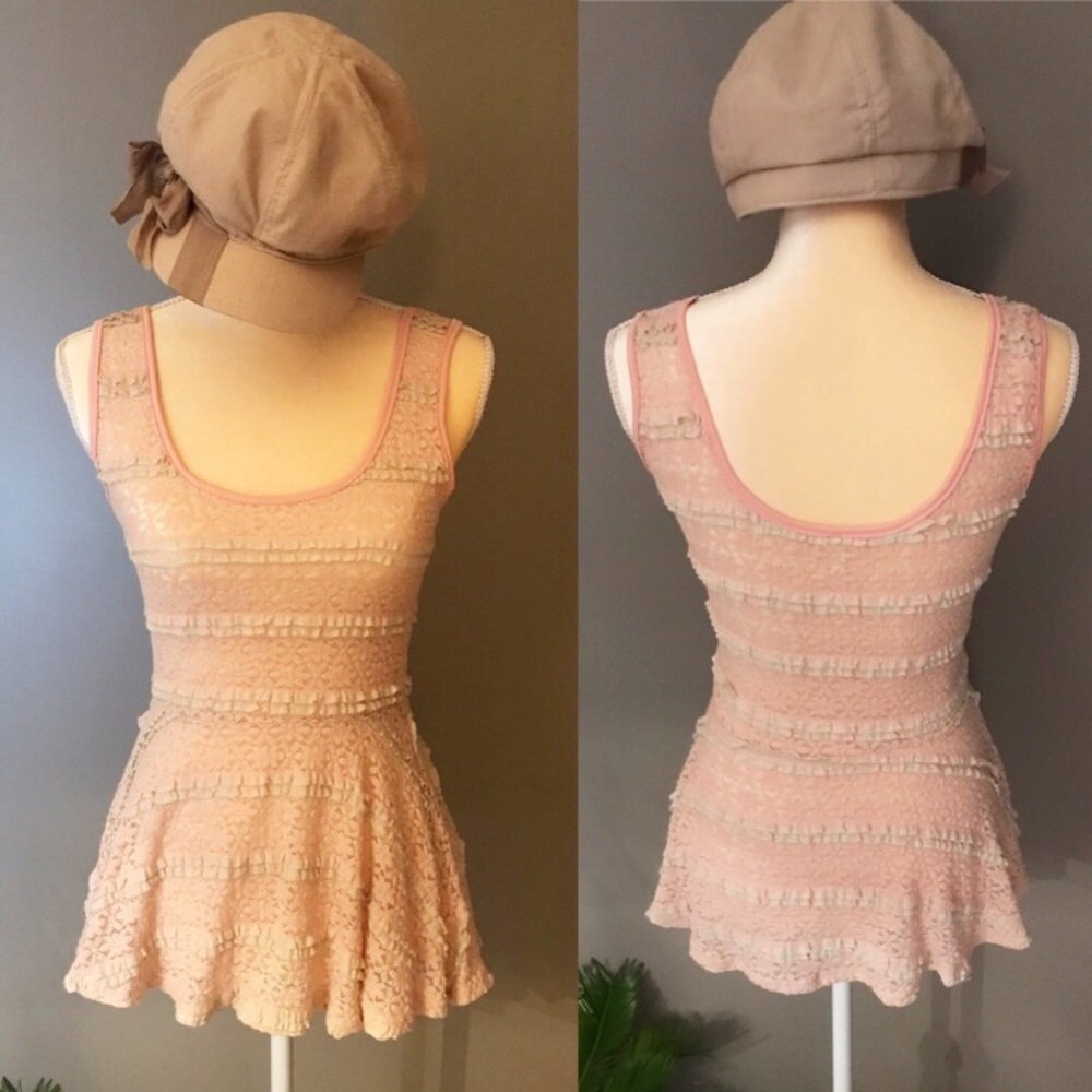 Boho Style Peplum Lace Ruffled Top Size Small